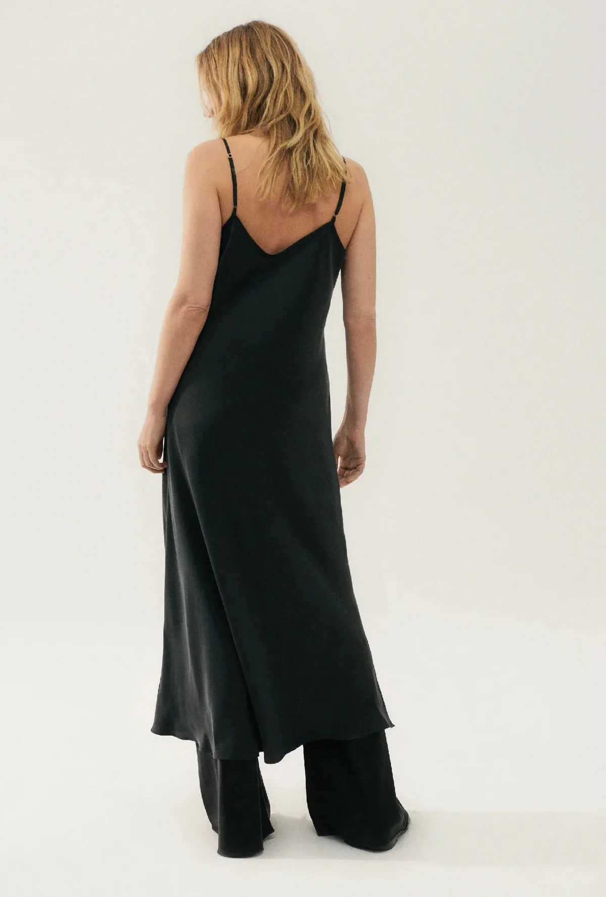 90S SLIP DRESS BLACK