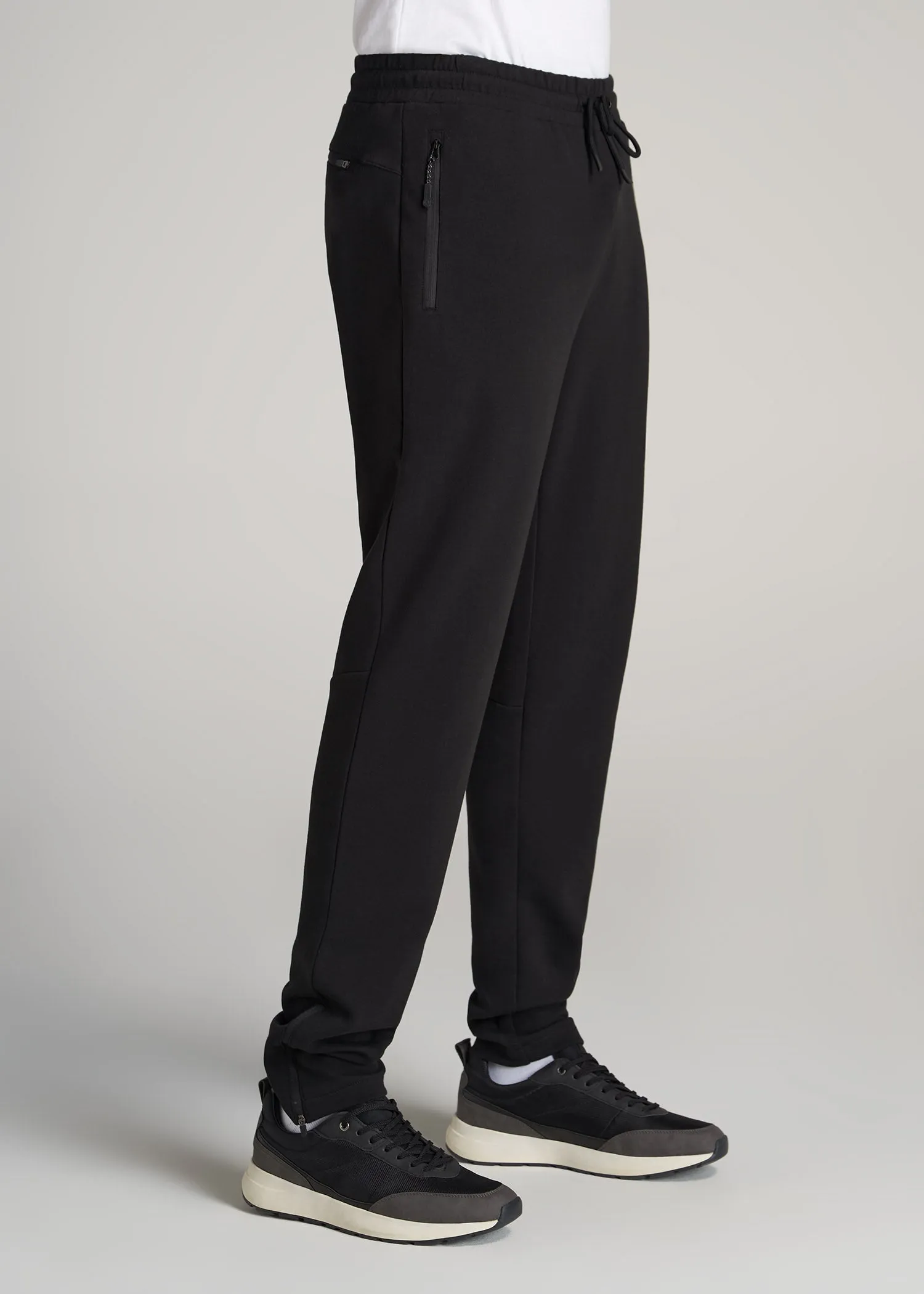 Tall Men's Tech-Knit Zip Joggers in Black