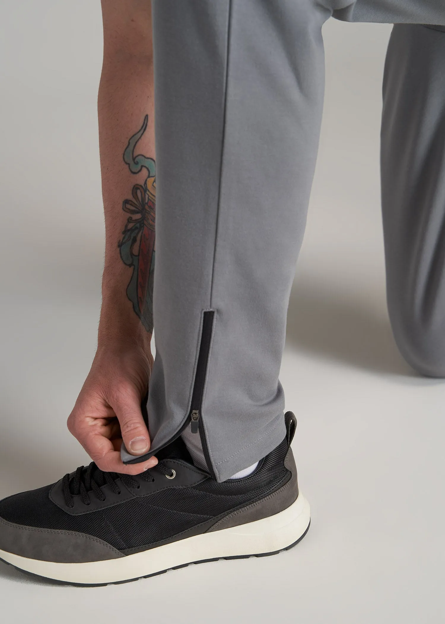 Tall Men's Tech-Knit Zip Joggers in Fossil Grey